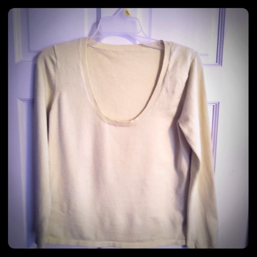 💰 3x$20. 🛍 Women's Sweater size L